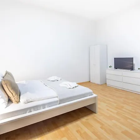 Lejlighed Very Convenient Flat