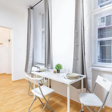 Very Convenient Flat * Budapest